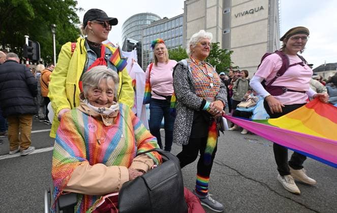 Brussels Pride Celebrates 30 Years BRUSSELS, BELGIUM - MAY 16: The Pride march walks through the streets of the capital.This year marks the 30th anniversary of Pride in Brussels. Thirty years of struggle, pride and visibility for the LGBTQIA+ community. The theme chosen for 2026 reflects the challenges of a world in turmoil: When Times Get Darker, We Shine Brighter. A powerful and unifying message, more necessary than ever in a troubled international context where the rights of the LGBTQIA+ community are under constant threat.on May 16, 2026 in Brussels, Belgium, 16 05 2026 Brussels Belgium  Copyright: xBertxVanxDenxBrouckex
