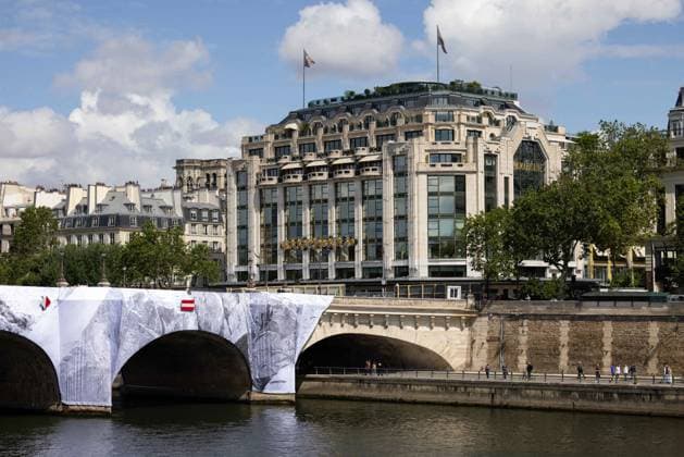 Illustrations of the installation of artist JRs La Caverne du Pont Neuf in Paris, France, on May 16, 2026 Jeremy MELLOUL Bestimage Illustrations of the installation of artist JRs La Caverne du Pont Neuf in Paris, France, on May 16, 2026 Paris France  Copyright: xJeremyxMelloulx xBestimagexJeremyxMelloulx xBestimagex