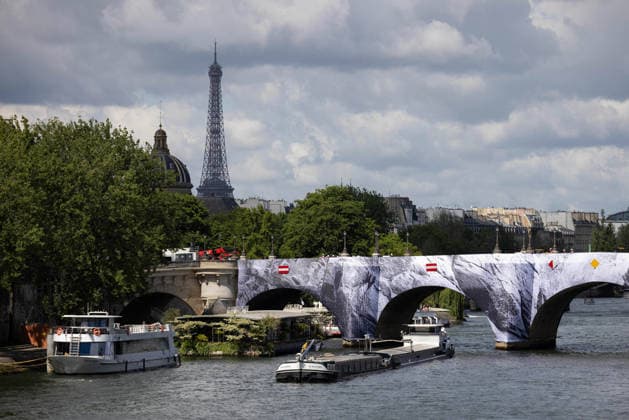 Illustrations of the installation of artist JRs La Caverne du Pont Neuf in Paris, France, on May 16, 2026 Jeremy MELLOUL Bestimage Illustrations of the installation of artist JRs La Caverne du Pont Neuf in Paris, France, on May 16, 2026 Paris France  Copyright: xJeremyxMelloulx xBestimagexJeremyxMelloulx xBestimagex