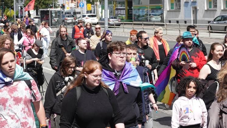 Christopher Street Day demo parade 2026 FOR EDITORIAL PURPOSES ONLY EDITORIAL USE ONLY p Impression of the Christopher Street Day demo parade on Saturday, 16 05 2026 on the Ringstraße in Gelsenkirchen Germany NRW Gelsenkirchen Copyright MichaelxKorte Copyright: MichaelxKorte doc85vfijr1vz4e1jfsmry ,EDITORIAL USE ONLY Copyright: MichaelxKorte