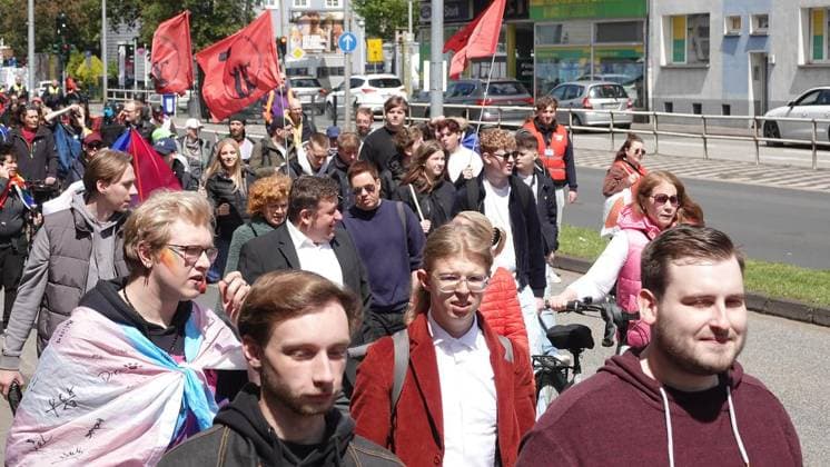 Christopher Street Day demo parade 2026 FOR EDITORIAL PURPOSES ONLY EDITORIAL USE ONLY p Impression of the Christopher Street Day demo parade on Saturday, 16 05 2026 on the Ringstraße in Gelsenkirchen Germany NRW Gelsenkirchen Copyright MichaelxKorte Copyright: MichaelxKorte doc85vfijr4ot01fc3bhnjt ,EDITORIAL USE ONLY Copyright: MichaelxKorte