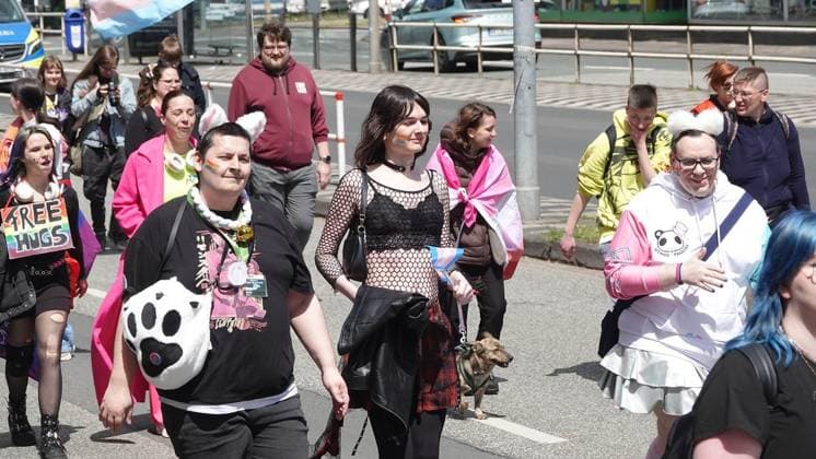 Christopher Street Day demo parade 2026 FOR EDITORIAL PURPOSES ONLY EDITORIAL USE ONLY p Impression of the Christopher Street Day demo parade on Saturday, 16 05 2026 on the Ringstraße in Gelsenkirchen Germany NRW Gelsenkirchen Copyright MichaelxKorte Copyright: MichaelxKorte doc85vfikklilh1n0iq2o2i ,EDITORIAL USE ONLY Copyright: MichaelxKorte