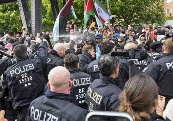 Nakba Day march in Berlin BERLIN, GERMANY - MAY 16: Police use pepper spray and detain several people during a solidarity march with Palestinians in Germany s capital, Berlin, held to mark the 78th anniversary of the Nakba, on May 16, 2026. Thousands gathered at Oranienplatz in the Kreuzberg district before marching toward the Sudstern subway station in the Neukolln district. Police, taking extensive security measures, halted the march near the Prinzenstrasse subway station and clamped down on the demonstration. During the ensuing scuffle, police deployed pepper spray against the demonstrators, leaving numerous protesters affected by the gas. Halil Sagirkaya Anadolu Berlin Germany. Editorial use only. Please get in touch for any other usa  Copyright: x2026xAnadoluxHalilxSagirkayax