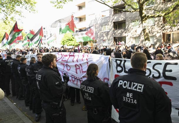 Nakba Day march in Berlin BERLIN, GERMANY - MAY 16: Thousands gather at Oranienplatz in the Kreuzberg district to participate in a solidarity march with Palestinians, marking the 78th anniversary of the Nakba, in Berlin, Germany on May 16, 2026. Protesters marched toward the Sudstern subway station in the Neukolln district, while police took extensive security measures due to the demonstration. Halil Sagirkaya Anadolu Berlin Germany. Editorial use only. Please get in touch for any other usage.  Copyright: x2026xAnadoluxHalilxSagirkayax