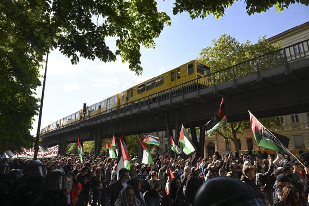 Nakba Day march in Berlin BERLIN, GERMANY - MAY 16: Thousands gather at Oranienplatz in the Kreuzberg district to participate in a solidarity march with Palestinians, marking the 78th anniversary of the Nakba, in Berlin, Germany on May 16, 2026. Protesters marched toward the Sudstern subway station in the Neukolln district. Halil Sagirkaya Anadolu Berlin Germany. Editorial use only. Please get in touch for any other usage.  Copyright: x2026xAnadoluxHalilxSagirkayax