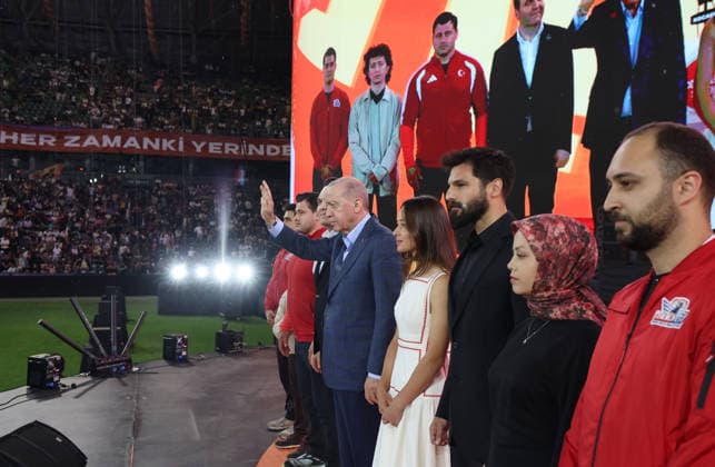 Turkish President Recep Tayyip Erdogan KOCAELI, TURKIYE - MAY 16: (----EDITORIAL USE ONLY - MANDATORY CREDIT - TURKISH PRESIDENCY MURAT CETINMUHURDAR HANDOUT - NO MARKETING NO ADVERTISING CAMPAIGNS - DISTRIBUTED AS A SERVICE TO CLIENTS----) Turkish President and Leader of the Justice and Development (AK) Party Recep Tayyip Erdogan attends A Youth Festival Event at TURKA Kocaeli Stadium in Kocaeli, Turkiye on May 16, 2026. TUR Presidency Murat Cetinmuhurdar Handout Anadolu Kocaeli Turkey. Editorial use only. Please get in touch for any other usage.  Copyright: x2026xAnadoluxTURxPresidency xMuratxCetinmuhurdarx xHandoutx