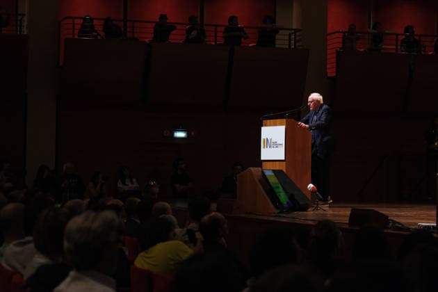 Meeting with Bernie Sanders at Salone Internazionale del Libro at Lingotto Fiere in Turin, Italy - 16 May 2026 The United States Senator for Vermont Bernie Sanders seen during a meeting at the Salone Internazionale del Libro at SalTo 26 at Lingotto Fiere. Turin Italy Copyright: xElenaxVizzocax xSOPAxImagesx EVIZZOCA-6505