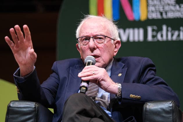 Meeting with Bernie Sanders at Salone Internazionale del Libro at Lingotto Fiere in Turin, Italy - 16 May 2026 The United States Senator for Vermont Bernie Sanders seen during a meeting at the Salone Internazionale del Libro at SalTo 26 at Lingotto Fiere. Turin Italy Copyright: xElenaxVizzocax xSOPAxImagesx EVIZZOCA-6569