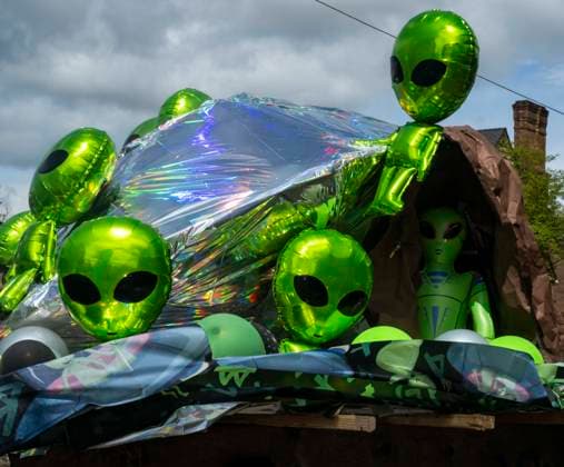 May 16,, 2026 - McMinnville, Oregon, USA - The 26th Annual McMenamins Hotel Oregon UFO Fest commemorates the purported 1950 sighting of a UFO by McMinnville farmer Paul Trent, who made several photos of a disc-shaped object hovering over his land. Mcminnville USA  - ZUMAce6_ 20260516_zaf_ce6_019 Copyright: xBrianxCahnx