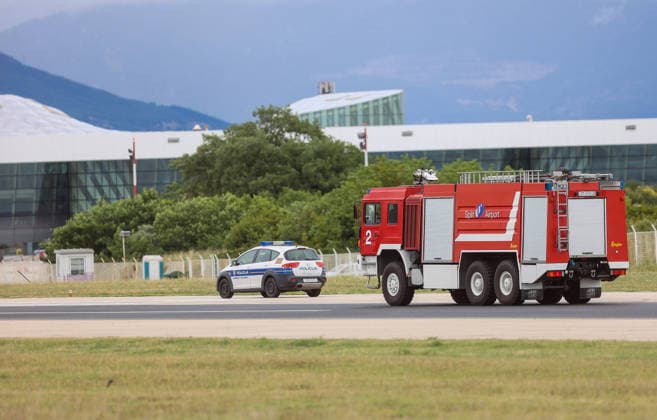 Croatia Airlines A220 suffers runway excursion during aborted take-off at Split An Airbus A220-300 operated by Croatia Airlines veered off the runway and onto a grassy area during an aborted takeoff at Airport in Split, Croatia on May 16, 2026. The aircraft sustained damage after striking a marker board and runway edge lights. All passengers and crew members were safely evacuated, and no injuries were reported.  IvanaxIvanovic PIXSELL