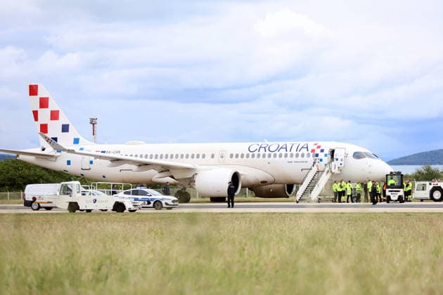 Croatia Airlines A220 suffers runway excursion during aborted take-off at Split An Airbus A220-300 operated by Croatia Airlines veered off the runway and onto a grassy area during an aborted takeoff at Airport in Split, Croatia on May 16, 2026. The aircraft sustained damage after striking a marker board and runway edge lights. All passengers and crew members were safely evacuated, and no injuries were reported.  IvanaxIvanovic PIXSELL