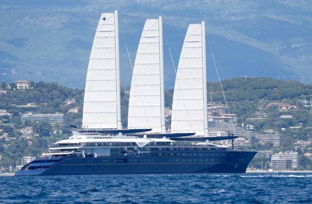 The Orient Express Corinthian in Antibes The Orient Express Corinthian, the world s largest sailing ship, seen in Antibes, France on May 17, 2026. Photo by ABACAPRESS.COM  Copyright: xABACAx
