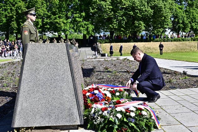 Commemorative gathering on victims of Nazi persecution on the occasion of the 81st anniversary of liberation took place at the Terezin Memorial, in Terezin, Czech Republic, on May 17, 2026. Czech Chamber of Deputies Chairman Tomio Okamura lays a wreath. (CTKxPhoto OndrejxHajek) CTKPhotoP2026051702411  CTKPhotoP2026051702411