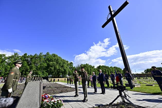 Commemorative gathering on victims of Nazi persecution on the occasion of the 81st anniversary of liberation took place at the Terezin Memorial, in Terezin, Czech Republic, on May 17, 2026. From left, Senate President Milos Vystrcil and Senate Vice President Jiri Drahos lay a wreath. (CTKxPhoto OndrejxHajek) CTKPhotoP2026051702402  CTKPhotoP2026051702402