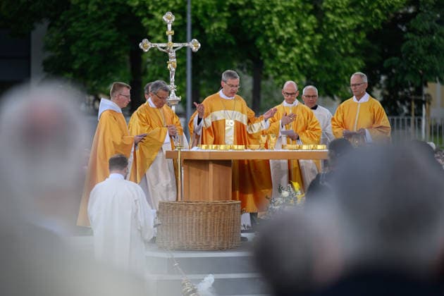 The 104th German Catholic Convention in Wuerzburg came to an end on Sunday 17 May 2026 with a closing service on the Residenzplatz Photo Bishop Heiner Wilmer M , Chairman of the Catholic German Copyright: epd-bild DanielxPeter epd-Katholikentag_Wuerzburg206-kopieren