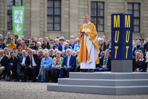 The 104th German Catholic Convention in Wuerzburg ended on Sunday 17 May 2026 with a closing service on Residenzplatz Photo Bishop Heiner Wilmer, Chairman of the German Catholic Bishops Conference D Copyright: epd-bild DanielxPeter 260517_abschlussgottedienst_katholikentag_dsc_6052