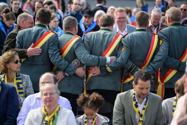 The 104th German Catholic Convention in Würzburg ended on Sunday 17 May 2026 with a closing service on the Residenzplatz Tens of thousands of participants have attended the Christian meeting since Wednesday evening In addition to internal church issues such as the abuse scandal, the lay meet Copyright: epd-bild DanielxPeter 260517_abschlussgottedienst_katholikentag_dsc_5496