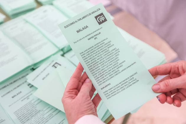 May 17, 2026: May 17, 2026 (Malaga) Details reason for the autonomous elections of Andalusia - ZUMAc161 20260517_zap_c161_019 Copyright: xLorenzoxCarnerox