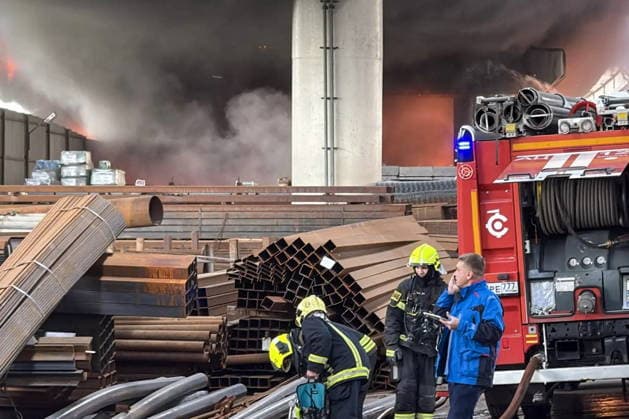 RUSSIA, MOSCOW - MAY 17, 2026: Emergency workers respond to a fire near Cherkizovskaya station of the Moscow Metro. Ilya Lazarev TASS  92623737