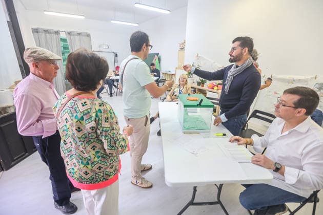 May 17, 2026: May 17, 2026 (Malaga) Details reason for the autonomous elections of Andalusia  - ZUMAc161 20260517_zap_c161_016 Copyright: xLorenzoxCarnerox
