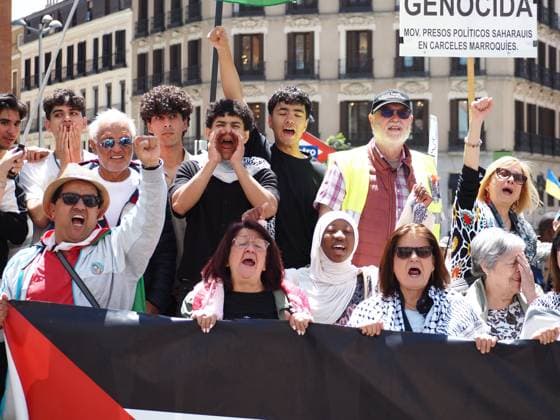 May 17, 2026, Madrid, Madrid, Spain: MADRID, SPAIN - MAY 17: Hundreds of pro-Palestinian demonstrators march through the streets of the Spanish capital, from Atocha to Plaza de Callao, to mark Nakba Day. Madrid Spain - ZUMAh199 20260517_zip_h199_007 Copyright: xAaronxHerediax