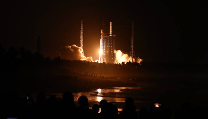 (260517) -- WENCHANG, May 17, 2026 -- A Long March-8 carrier rocket carrying a new satellite group blasts off from the Hainan commercial spacecraft launch site in Wenchang, south China s Hainan Province, May 17, 2026. The rocket lifted off at 10:42 p.m. (Beijing Time) from the Hainan commercial spacecraft launch site. The satellite group, which is the ninth batch that will constitute the Spacesail Constellation, entered into the preset orbit successfully. ) (EyesOnSci) CHINA-HAINAN-WENCHANG-SATELLITE GROUP-LAUNCH (CN) YangxGuanyu 