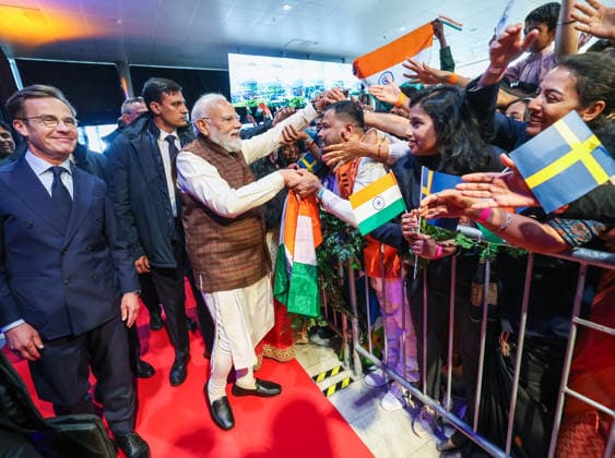 RECORD DATE NOT STATED PM Modi arrives to a warm welcome in Sweden Gothenburg Sweden , May 17 (ANI): Prime Minister Narendra Modi witnesses a reception by the Indian diaspora, in Gothenburg on Sunday. Sweden Prime Minister Ulf Kristersson also present. (Narendra Modi Photo gallery ANI Photo) Gothenburg Sweden Copyright: xANIx ANI_20260517457