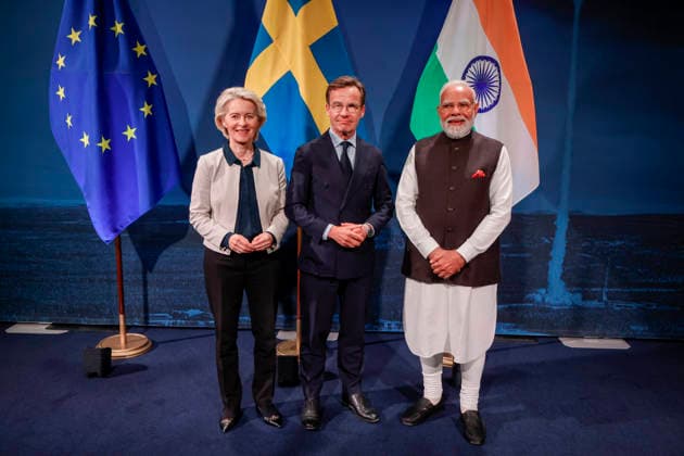 GÖTEBORG, SWEDEN 20260517 European Commission President Ursula von der Leyen, Swedish Prime Minister Ulf Kristersson M , and Indian Prime Minister Narendra Modi, after a press briefing in Gothenburg, Sweden, Sunday, May 17, 2026 Indian Prime Minister here for bilateral meetings with government and business leaders GÖTEBORG SWEDEN x9200x  Copyright: xAdamxIhse TTx MODI I GÖTEBORG JnfpCPAkBaA