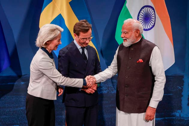 GÖTEBORG, SWEDEN 20260517 European Commission President Ursula von der Leyen, Swedish Prime Minister Ulf Kristersson M , and Indian Prime Minister Narendra Modi, after a press briefing in Gothenburg, Sweden, Sunday, May 17, 2026 Indian Prime Minister here for bilateral meetings with government and business leaders GÖTEBORG SWEDEN x9200x  Copyright: xAdamxIhse TTx MODI I GÖTEBORG Njxy5eNjmns
