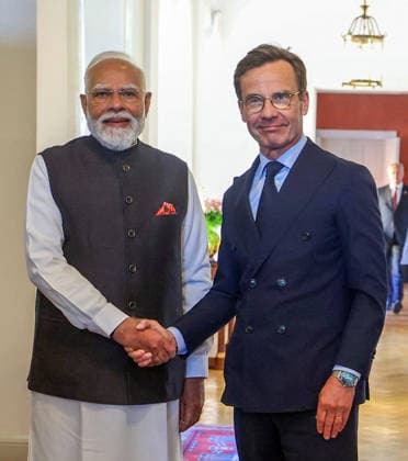 RECORD DATE NOT STATED PM Modi meets PM of Sweden, Ulf Kristersson Gothenburg Sweden , May 17 (ANI): Prime Minister Narendra Modi meets Prime Minister of Sweden, Ulf Kristersson, in Gothenburg on Sunday. (@MEAIndia X ANI Photo) Gothenburg Sweden Copyright: xANIx ANI_20260517512