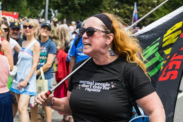 May 17, 2026, Washington, District Of Columbia, USA: A protester claps back at an attendee of the Ã¢â‚¬oeRededicate 250Ã¢â‚¬Â event on the National Mall. Washington USA - ZUMAh196 20260517_znp_h196_011 Copyright: xTomxHudsonx