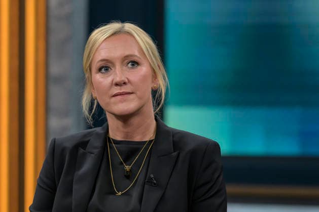 in the picture from left Melanie Baum, entrepreneur, Managing Director Baum Zerspanungstechnik, GER, Berlin, Studio, guest of Caren Miosga, Polittalk, TV, format, recording, Das Erste, from Adlershof at Studio 20, topic Copyright: HMBxMedia UwexKoch