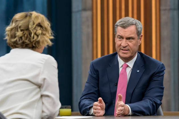 in the picture from l Caren Miosga, Markus Söder, Prime Minister Bavaria, CSU, GER, Berlin, Studio, guest of Caren Miosga, Polittalk, TV, format, recording, Das Erste, recorded, from Adlershof at Studio 20, topic Copyright: HMBxMedia UwexKoch