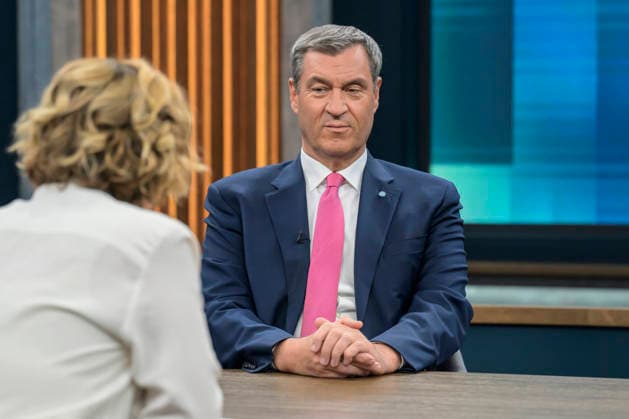 in the picture from l Caren Miosga, Markus Söder, Prime Minister Bavaria, CSU, GER, Berlin, Studio, guest of Caren Miosga, Polittalk, TV, format, recording, Das Erste, recorded, from Adlershof at Studio 20, topic Copyright: HMBxMedia UwexKoch