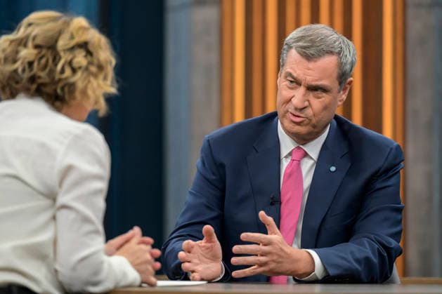 in the picture from l Caren Miosga, Markus Söder, Prime Minister Bavaria, CSU, GER, Berlin, Studio, guest of Caren Miosga, Polittalk, TV, format, recording, Das Erste, recorded, from Adlershof at Studio 20, topic Copyright: HMBxMedia UwexKoch