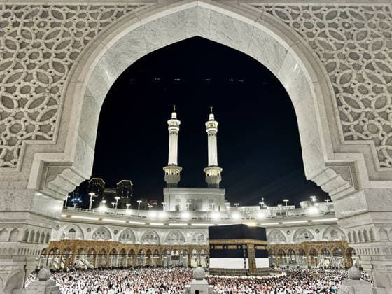Muslim pilgrims gather at Masjid al-Haram ahead of Hajj MECCA, SAUDI ARABIA - MAY 17: A view of Masjid al-Haram as Muslim pilgrims from various countries around the world who come to perform the Hajj spend their days visiting the holy sites in Mecca while performing their religious duties in Mecca, Saudi Arabia on May 17, 2026. Ali Atmaca Anadolu Mecca Saudi Arabia. Editorial use only. Please get in touch for any other usage.  Copyright: x2026xAnadoluxAlixAtmacax