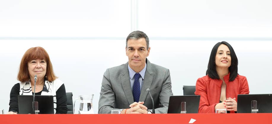 Meeting of the Federal Executive Committee CEF of the PSOE in Madrid The President of the Government, Pedro Sánchez, during a meeting at the federal headquarters of the party, on May 18, 2026, in Madrid Spain The meeting of the socialist leadership is held urgently to analyze the results of the regional elections in Andalusia held yesterday, assess the impact of the data on the national strategy and set the partys position on government pacts 18 MAY 2026 Marta Ferná Espana  Copyright: xMartaxFernandezx 7531725