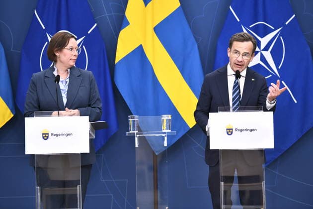 STOCKHOLM, SWEDEN 20260518 Prime Minister Ulf Kristersson M and Minister for Foreign Affairs Maria Malmer Stenergard M , during a press briefing ahead of the NATO foreign ministers meeting in Helsingborg on May 21-22 STOCKHOLM SWEDEN x12060x  Copyright: xLarsxSchröder TTx PRESSTRÄFF OM NATOMÖTE xKxq7nA1rfk