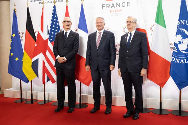 G7 Finance Ministers Meeting - Paris France Economy, Finances and Industry Minister Roland Lescure and Governor of the Bank of France François Villeroy de Galhau greet Secretary-General of the Organisation for Economic Co-operation and Development (OECD) Mathias Cormann prior to a meeting of G7 Finance Ministers and Central Bank Governors in preparation for the summit of heads of State and government to be held in June 2026 in Evian, in Paris on May 18, 2026. Photo by Raphael Lafargue ABACAPRESS.COM Paris France  Copyright: xLafarguexRaphael ABACAx