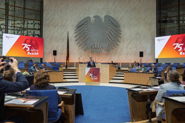 75th anniversary of the Procurement Office of the Federal Ministry of the Interior in Bonn Speech by State Secretary Sebastian WÜSTE Celebration of the 75th anniversary of the Procurement Office of the Federal Ministry of the Interior in the former plenary chamber of the German Bundestag, which is now part o Copyright: xMarcxJohnx