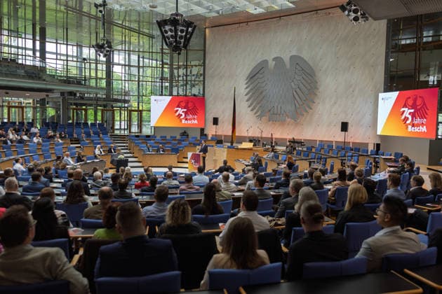 75th anniversary of the Procurement Office of the Federal Ministry of the Interior in Bonn Speech by State Secretary Sebastian WÜSTE Celebration of the 75th anniversary of the Procurement Office of the Federal Ministry of the Interior in the former plenary chamber of the German Bundestag, which is now part o Copyright: xMarcxJohnx