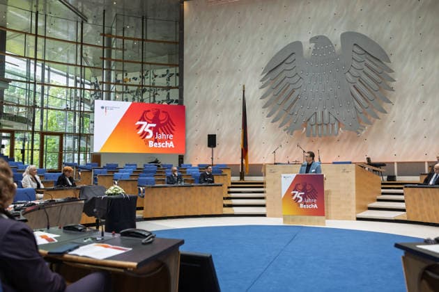 Ceremony 75 years of the Procurement Office of the BMI in Bonn Speech by Lord Mayor of Bonn Guido DEUS CDU Ceremony to mark the 75th anniversary of the Procurement Office of the BMI in the former plenary chamber of the German Bundestag, which is now part of the World Conference Center Bonn The Procure Copyright: xMarcxJohnx