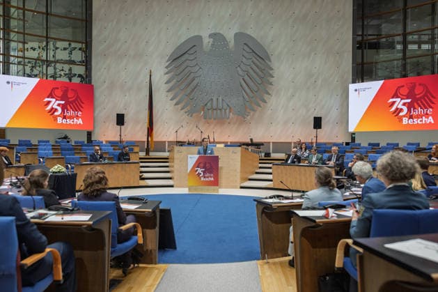 Ceremony 75 years of the Procurement Office of the BMI in Bonn Speech by Lord Mayor of Bonn Guido DEUS CDU Ceremony to mark the 75th anniversary of the Procurement Office of the BMI in the former plenary chamber of the German Bundestag, which is now part of the World Conference Center Bonn The Procure Copyright: xMarcxJohnx