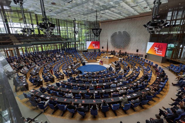 Ceremony 75 years of the Procurement Office of the BMI in Bonn Speech by Lord Mayor of Bonn Guido DEUS CDU Ceremony to mark the 75th anniversary of the Procurement Office of the BMI in the former plenary chamber of the German Bundestag, which is now part of the World Conference Center Bonn The Procure Copyright: xMarcxJohnx