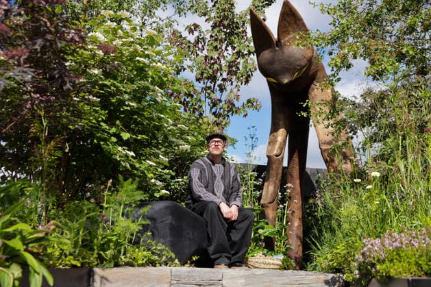 May 18, 2026, London, London, UK: London, UK. Will Young attends the Chelsea Flower Show during the VIP and press preview day in London. The annual gardening exhibition runs from 19 to 23 May 2026 at the Royal Hospital Chelsea in London. London UK  - ZUMAl94_ 20260518_zaf_l94_023 Copyright: xDinendraxHariax
