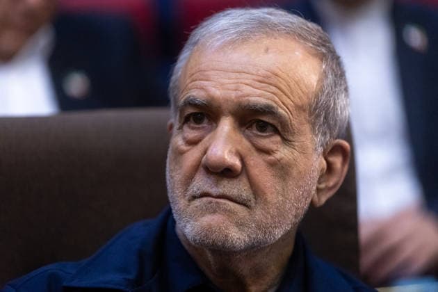 President Masoud Pezeshkian speaks at a gathering of public relations officials in Tehran, Iran - 18 May 2026 Iranian President Masoud Pezeshkian is seen during a gathering of public relations officials in Tehran. Tehran Iran Copyright: xFoadxAshtarix xSOPAxImagesx FASHTARI-8147