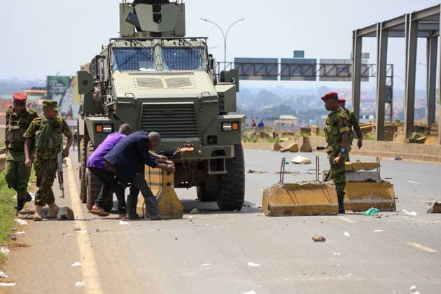 Protest against rising fuel in Nairobi NAIROBI, KENYA - MAY 18: Security forces try to clear the roads that protesters blocked during a protest against rising fuel in Nairobi, Kenya on May 18, 2026. Lucas Mukasa Anadolu Nairobi Kenya. Editorial use only. Please get in touch for any other usage.  Copyright: x2026xAnadoluxLucasxMukasax