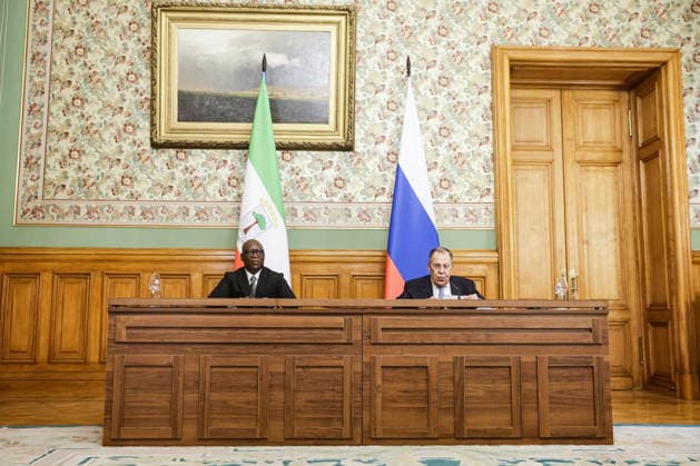 RUSSIA, MOSCOW - MAY 18, 2026: Russia s Foreign Minister Sergei Lavrov (R) and Simeon Oyono Esono Angue, Minister of Foreign Affairs, International Cooperation, and Diaspora of Equatorial Guinea, give a joint press conference following their meeting at the Reception House of the Russian Foreign Ministry Moscow Russia  - ZUMAt113 20260518_zaa_t113_064 Copyright: xMikhailxSinitsynx