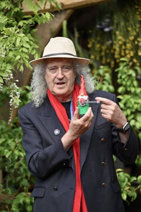 RHS Chelsea Flower Show, London, UK, 18 May 2026. London, UK, 18 May 2026. Sir Brian May and his Gnome in the Kings Garden at the RHS Chelsea Flower Show, Royal Hospital Chelsea, London, UK., Credit:Lee Floyd Lee Floyd - B3214 Avalon UK, London, Royal Hospital Chelsea  Copyright: xLeexFloydx xLeexFloydx-xB3214x xAvalonx 1100046092