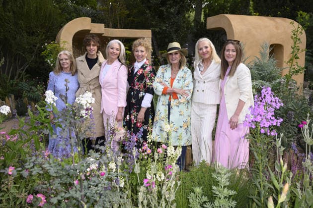 The Royal Horticultural Society Chelsea Flower show press day in London Featuring: Alex Kingston, Dame Joanna Lumley and Guests Where: London When: 18 May 2026 Credit: Cover Images **NOT AVAILABLE FOR HELLO MAGAZINE** EDITORIAL USE ONLY. NOT FOR USE BY NEWSPAPERS BASED IN THE UK. Copyright: xx coverimg55706069